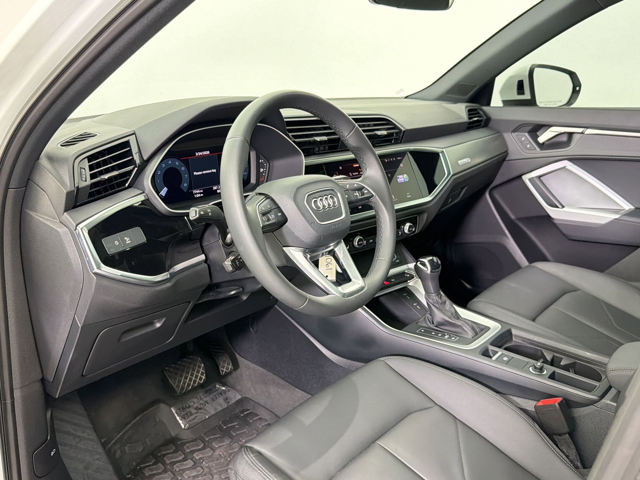 Certified 2025 Audi Q3 2.0T Premium image 4