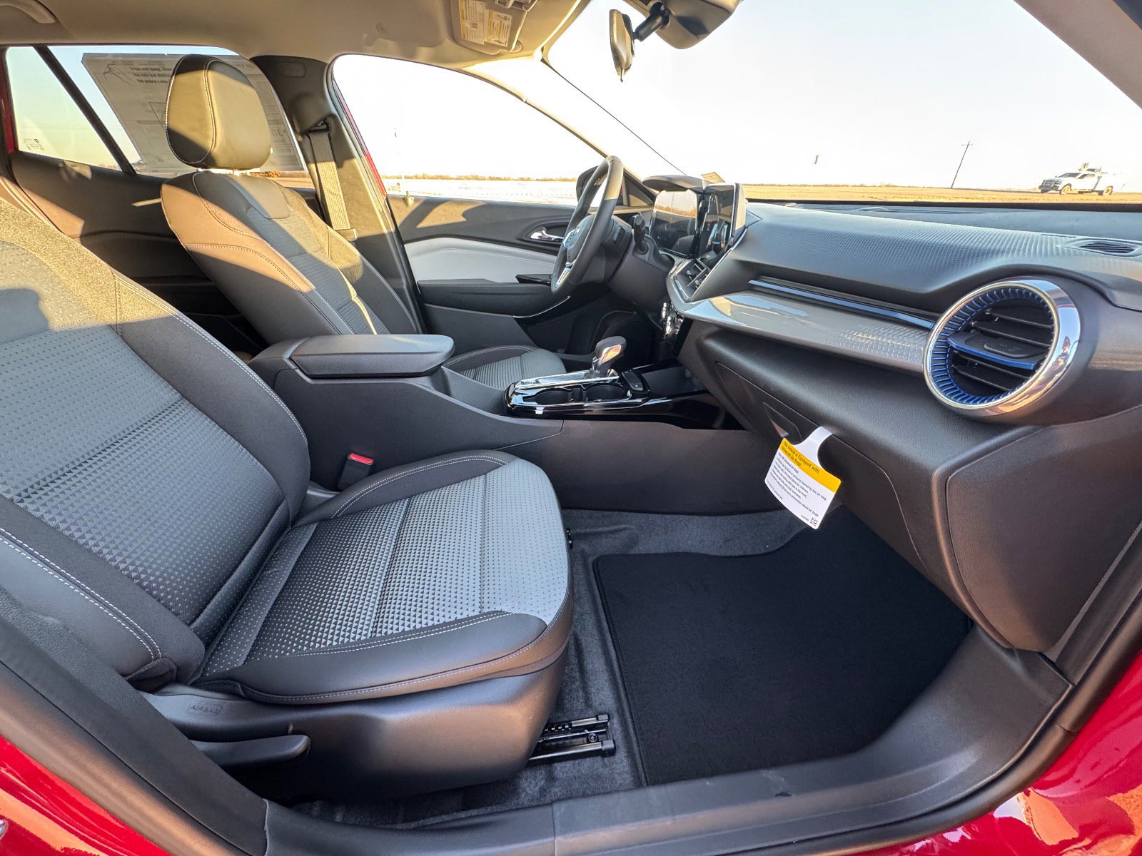 New 2026 Chevrolet Trax LT w/ Driver Confidence Package image 18