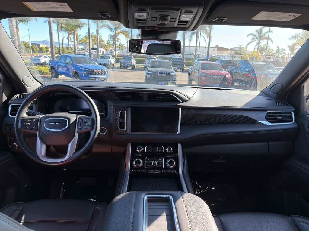 Used 2024 GMC Yukon Denali image 12