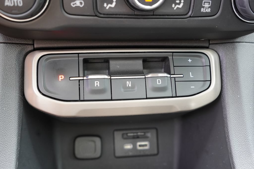 Certified 2022 GMC Acadia Denali w/ Trailering Package AWD/4WD image 32