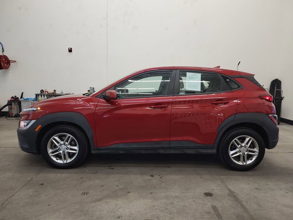 Used 2022 Hyundai Kona SE w/ Cargo Package AWD/4WD image 7