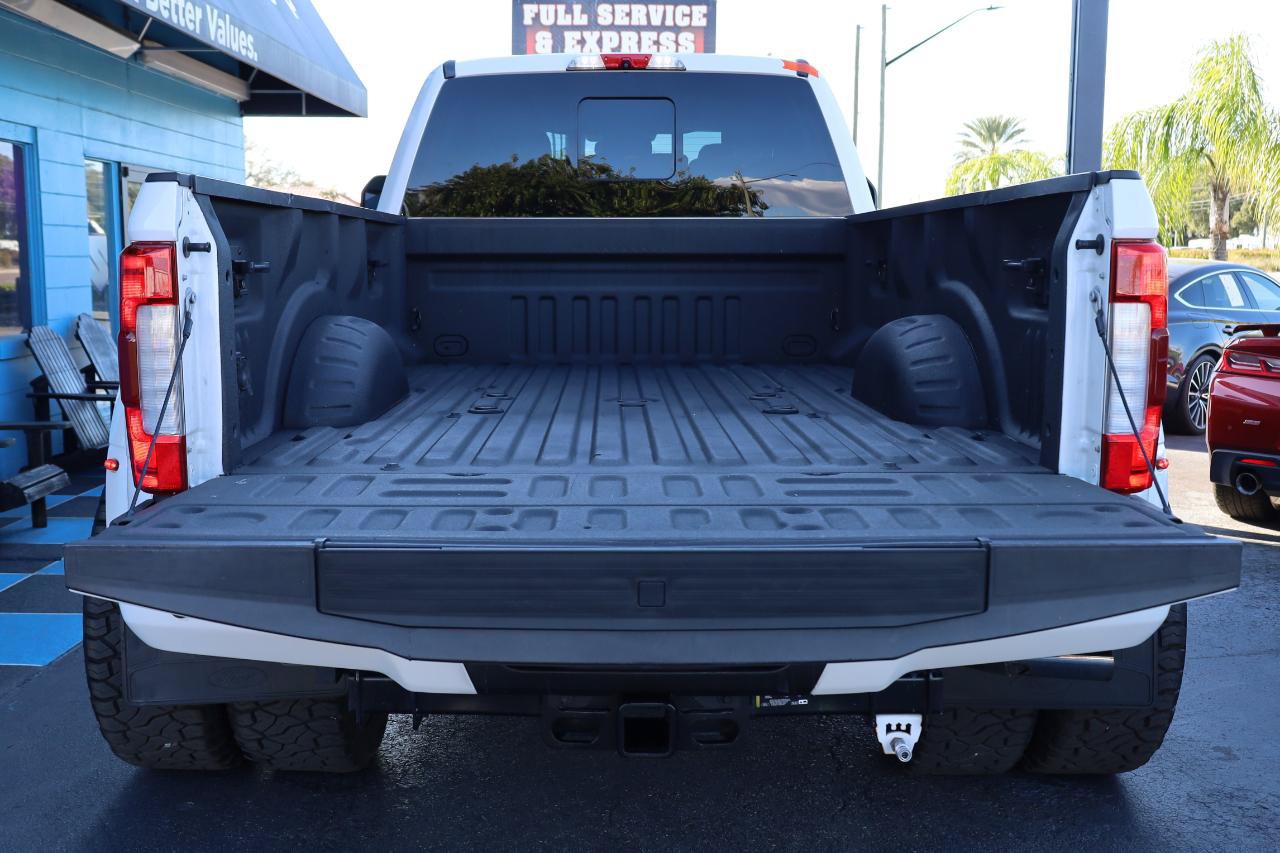 Used 2019 Ford F450 Platinum w/ Platinum Ultimate Package AWD/4WD image 17