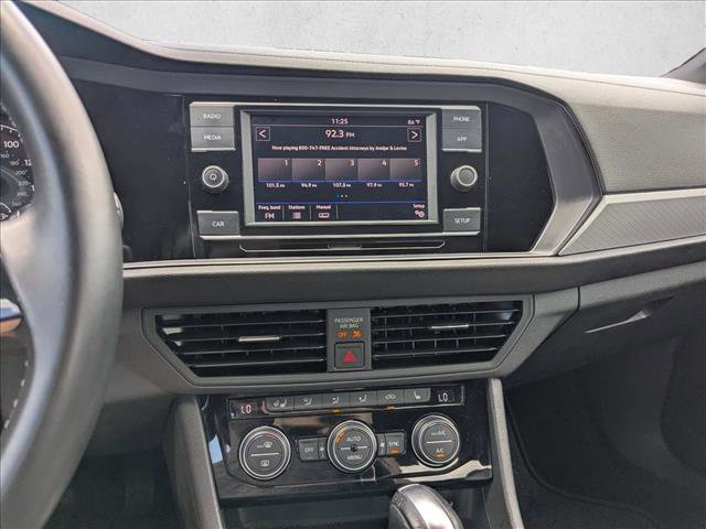 Used 2019 Volkswagen Jetta R-Line w/ R-Line Cold Weather Package image 10