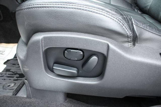 Used 2019 Lincoln MKT AWD image 14