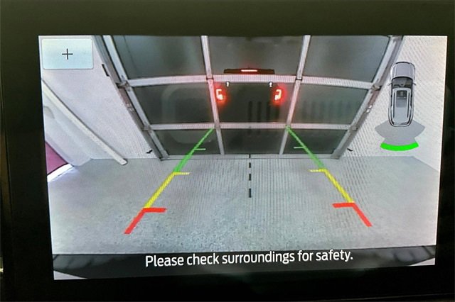 Used 2023 Ford Explorer XLT image 14