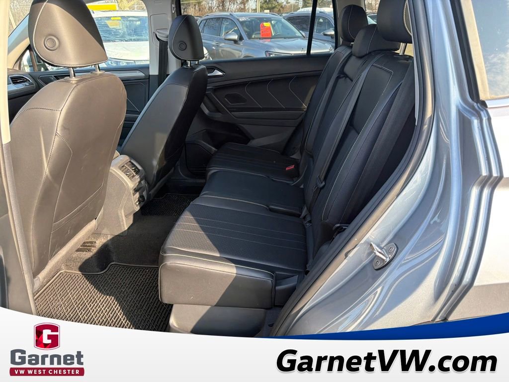 Certified 2024 Volkswagen Tiguan SE w/ Panoramic Sunroof Package image 22