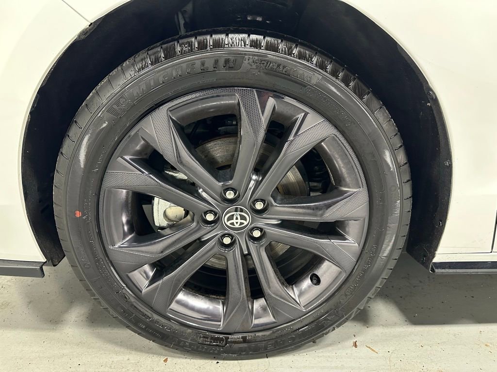 Used 2025 Toyota Sienna XSE image 68