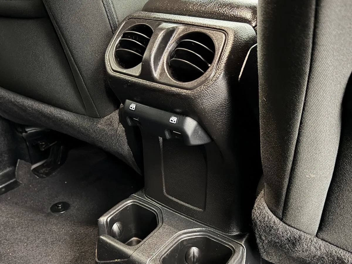 Used 2021 Jeep Gladiator Sport AWD/4WD image 28