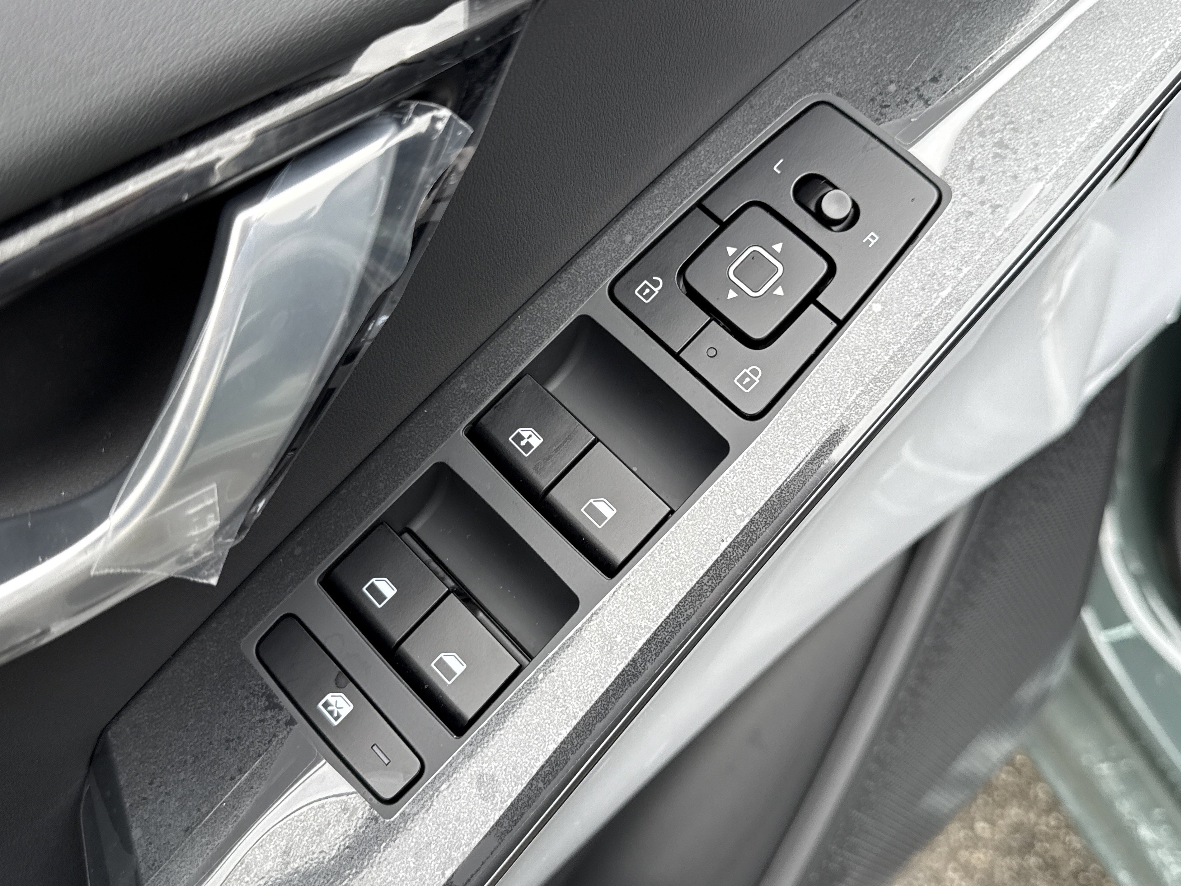 New 2025 Kia Niro Wind w/ Wind Preserve Package image 16