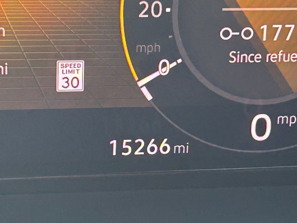 Certified 2024 Volkswagen Atlas Cross Sport SEL R-Line image 25