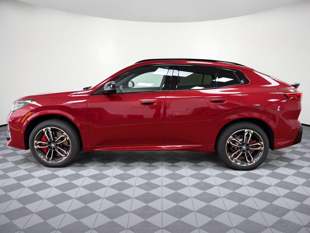 Used 2026 BMW X2 xDrive28i w/ Technology Package AWD/4WD image 2