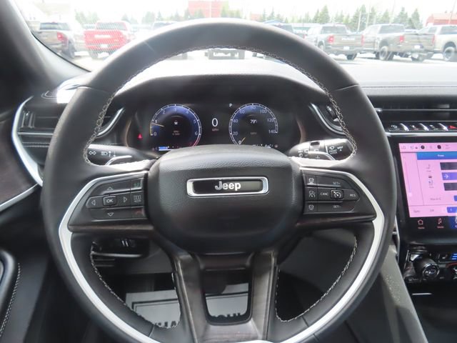 Used 2025 Jeep Grand Cherokee L Limited w/ Luxury Tech Group II AWD/4WD image 35