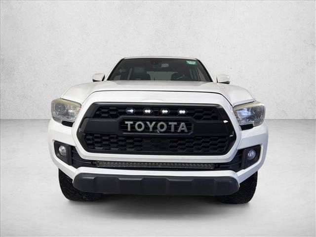 Used 2019 Toyota Tacoma TRD Off-Road AWD/4WD image 8
