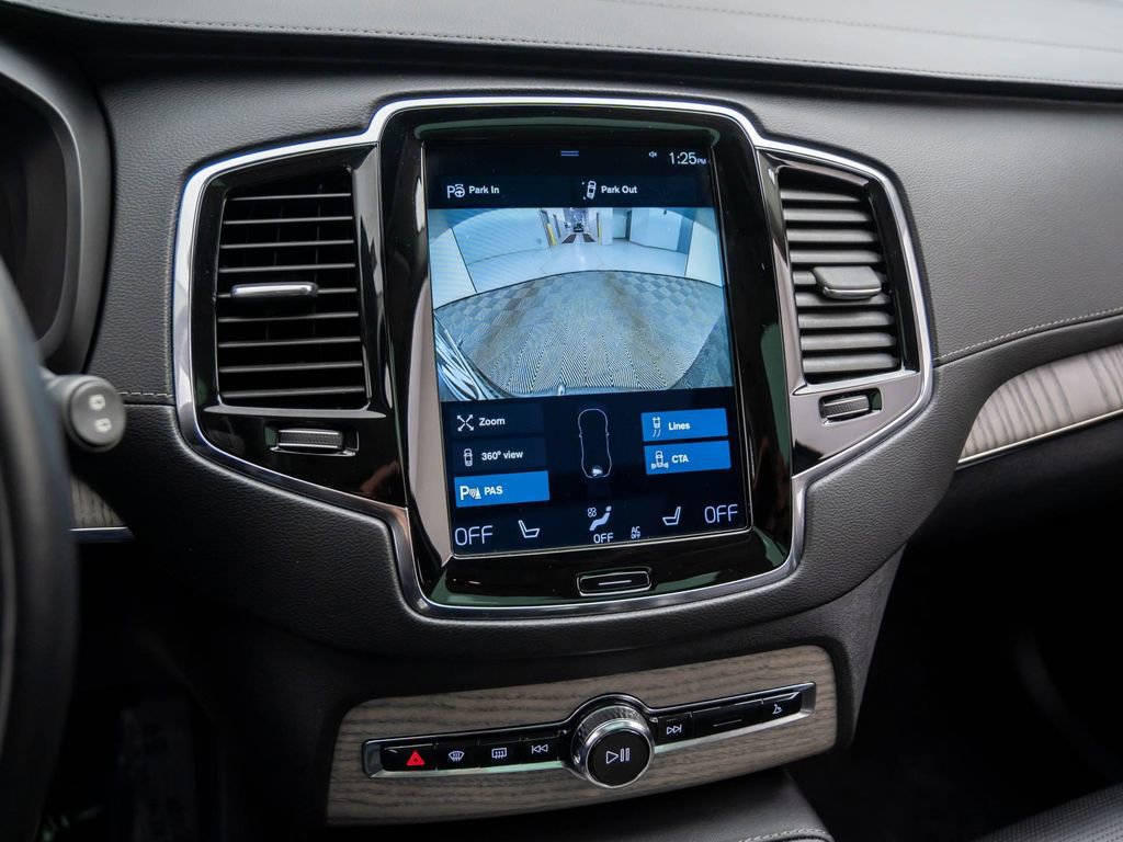 Used 2022 Volvo XC90 T6 Inscription w/ Advanced Package image 25