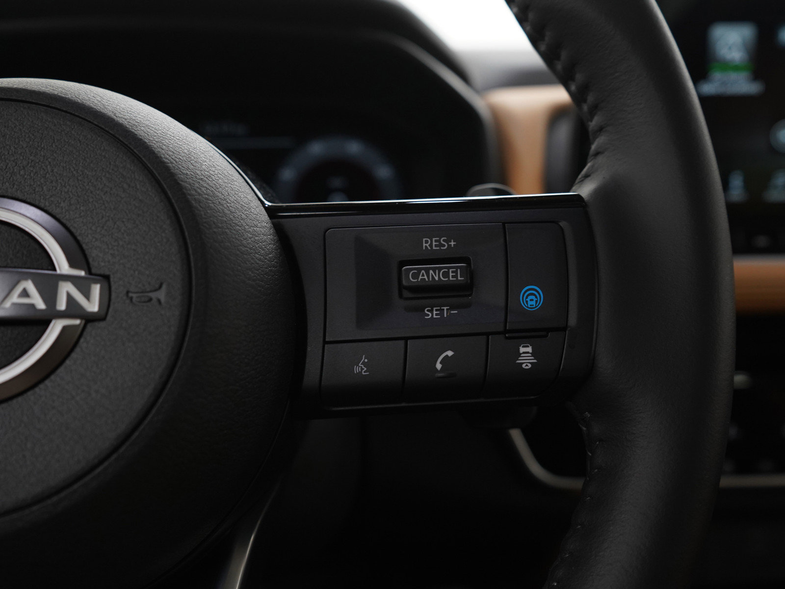 Used 2023 Nissan Rogue Platinum image 27