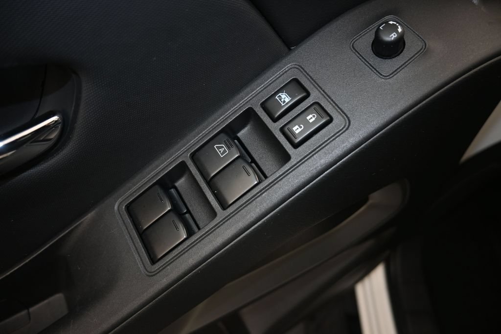 Certified 2022 Nissan Frontier SV RWD image 11