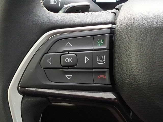 Used 2023 Jeep Grand Cherokee L Laredo AWD/4WD image 24