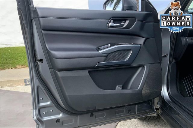 Used 2023 Nissan Pathfinder SL w/ SL Premium Package FWD image 23