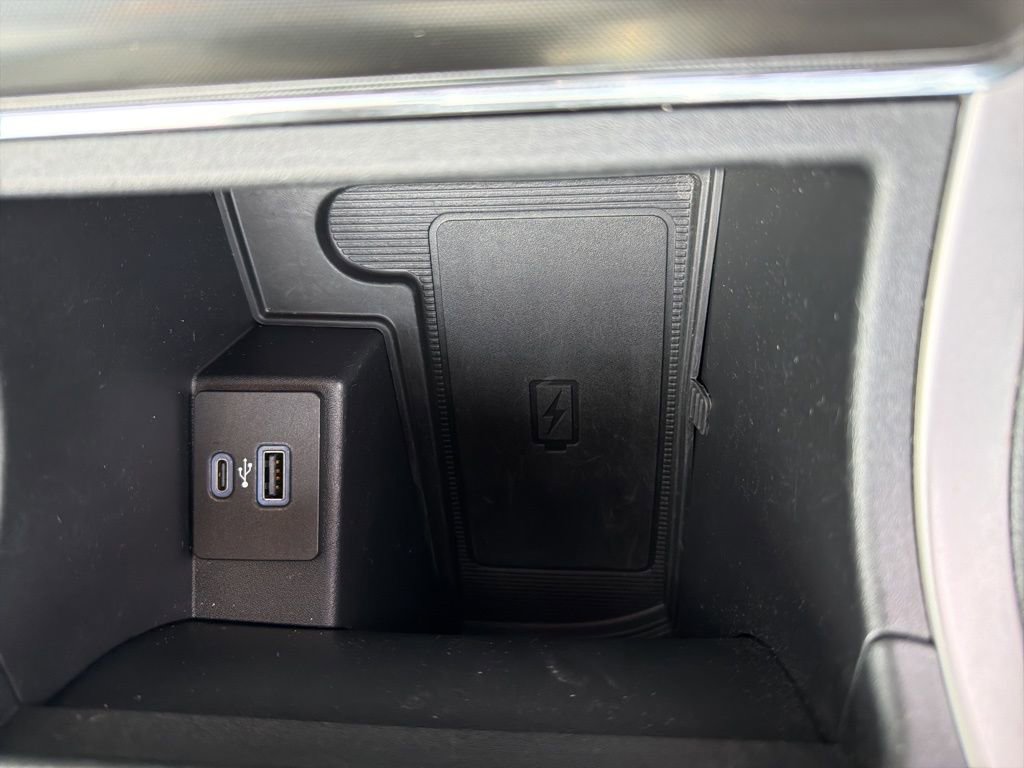 Used 2022 Ford Edge ST-Line w/ Class II Trailer Tow Package image 21