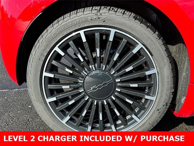 New 2024 FIAT 500 e (RED) image 25