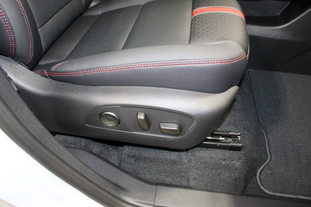 New 2026 Chevrolet Traverse RS w/ LPO, Floor Liner Package image 21