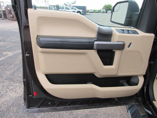 Used 2020 Ford F150 XLT w/ Equipment Group 302A Luxury AWD/4WD image 25