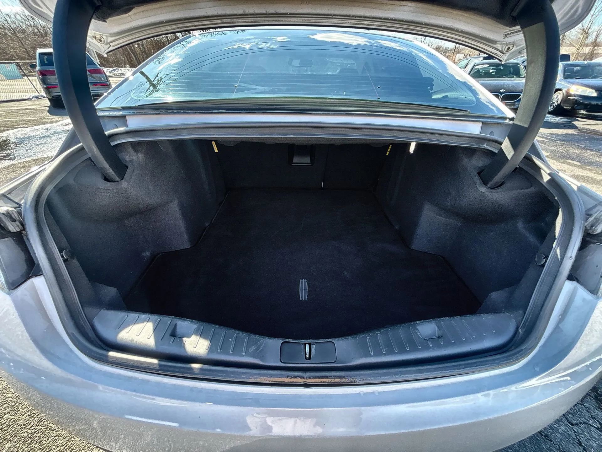 Used 2019 Lincoln MKZ Reserve image 21