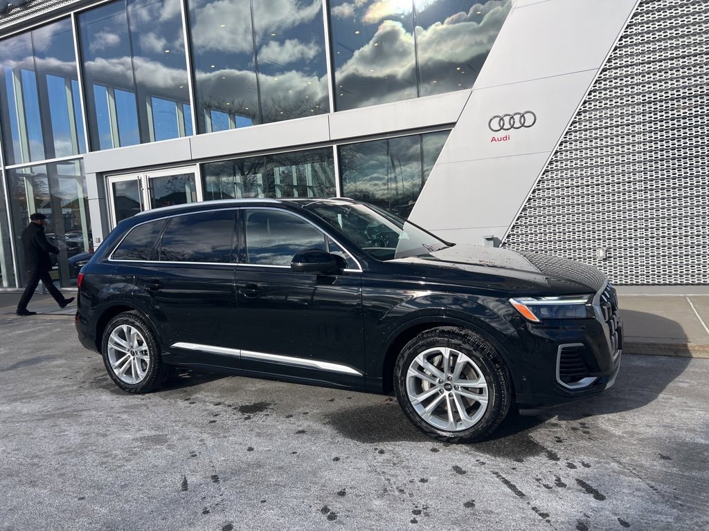 Used 2025 Audi Q7 3.0T Premium Plus w/ Premium Plus Package image 13