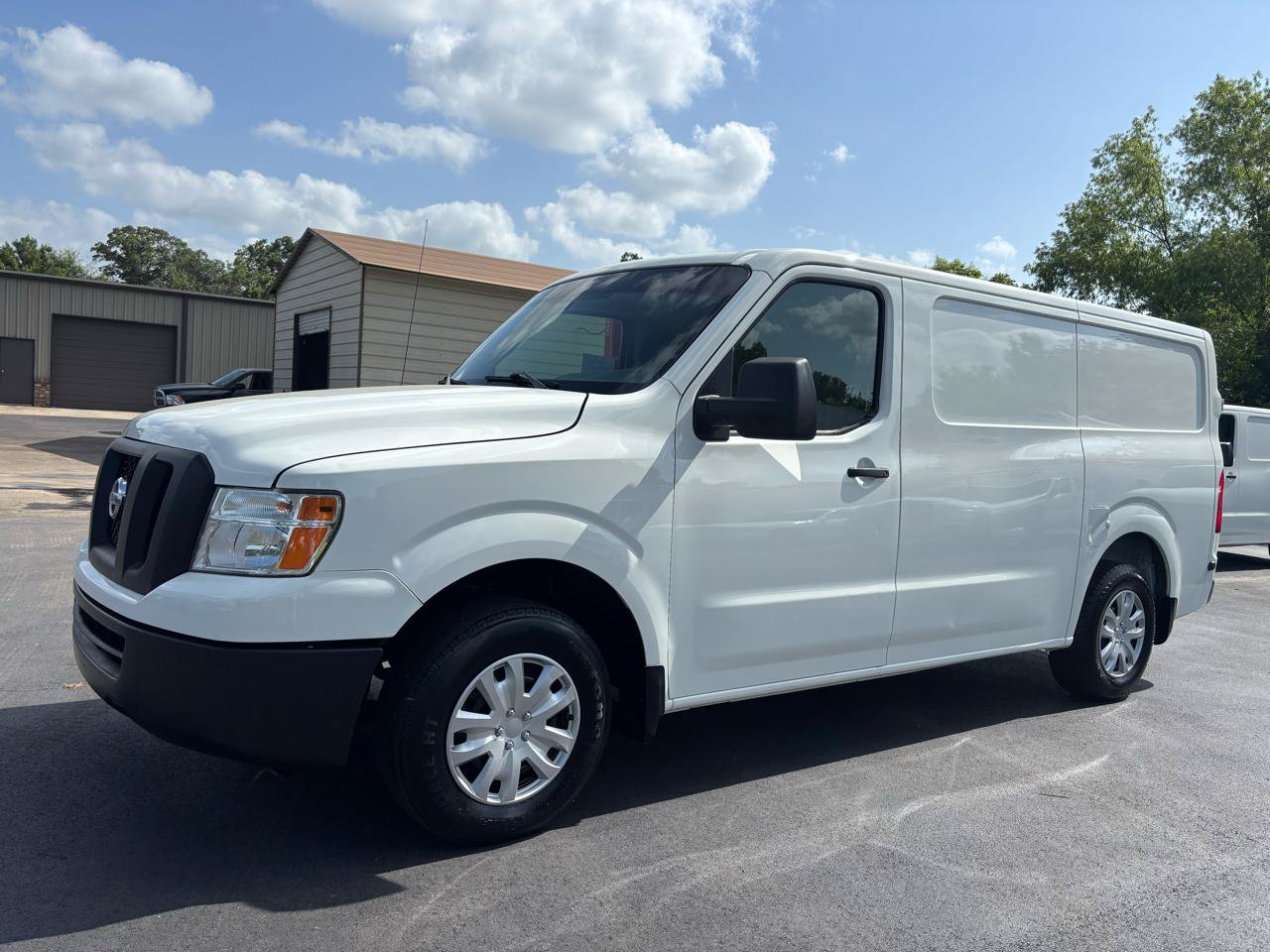 Used 2020 Nissan NV 2500 SV RWD image 9