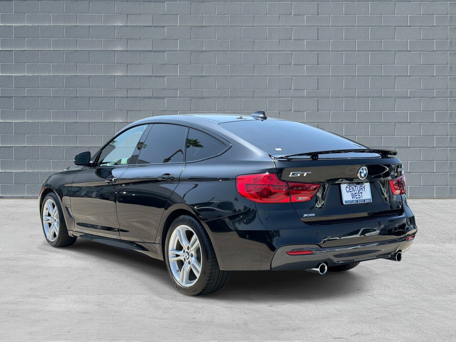 Used 2018 BMW 340i Gran Turismo xDrive AWD/4WD image 3