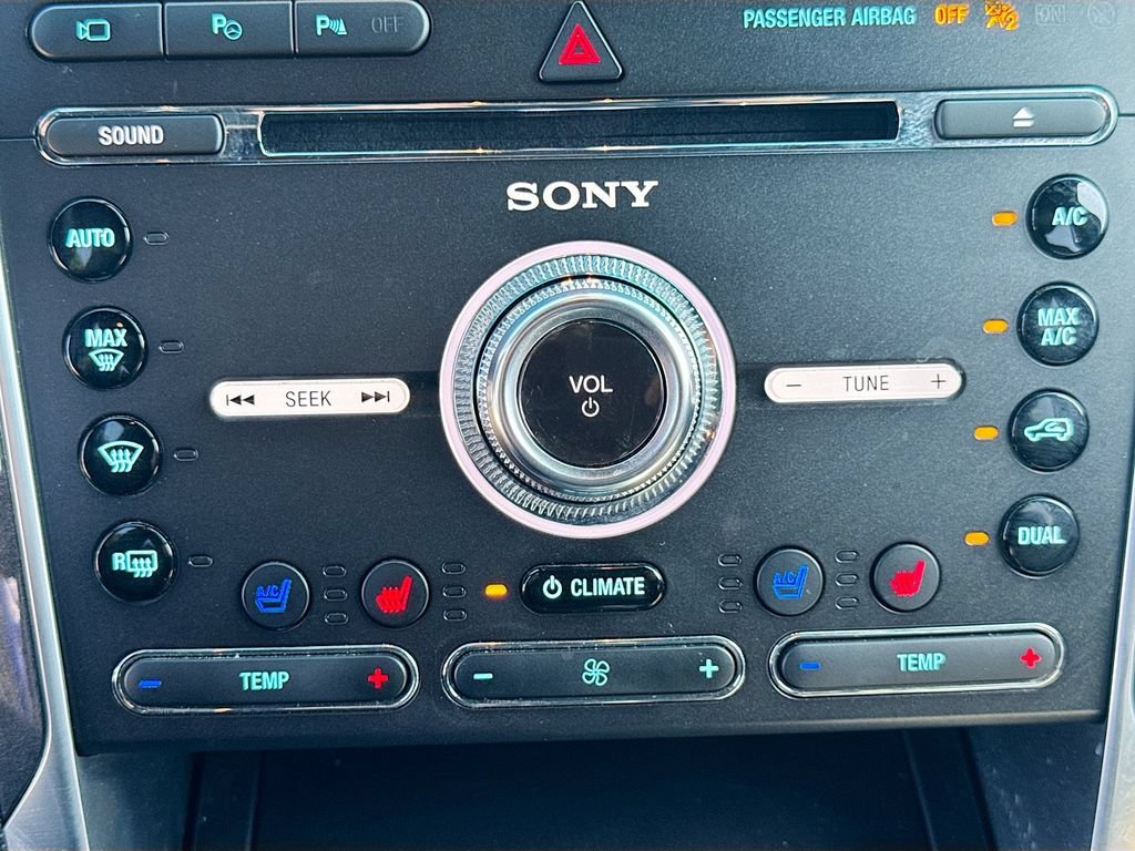 Used 2016 Ford Explorer Limited w/ Equipment Group 301A FWD image 17