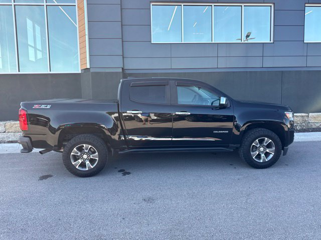 Used 2019 Chevrolet Colorado Z71 AWD/4WD image 2