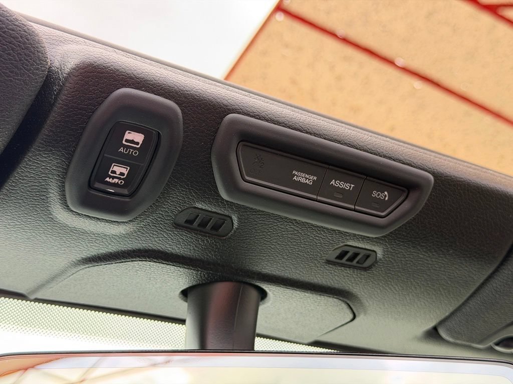 Used 2022 Jeep Wrangler Unlimited Sahara AWD/4WD image 28