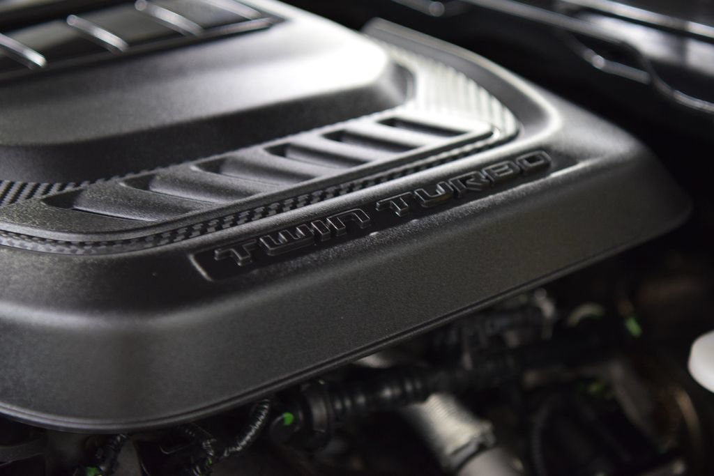 Used 2024 Jeep Wagoneer L Series III w/ Premium Group I AWD/4WD image 32
