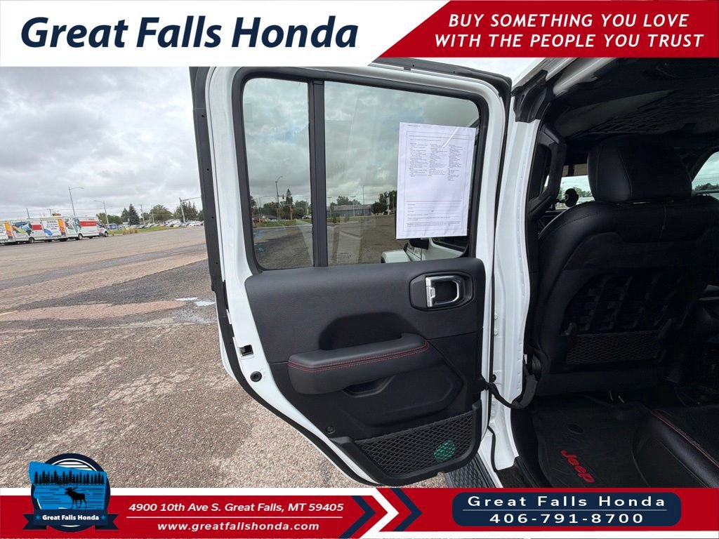 Used 2021 Jeep Gladiator Rubicon w/ Uconnect 4C Nav & Sound Group AWD/4WD image 18