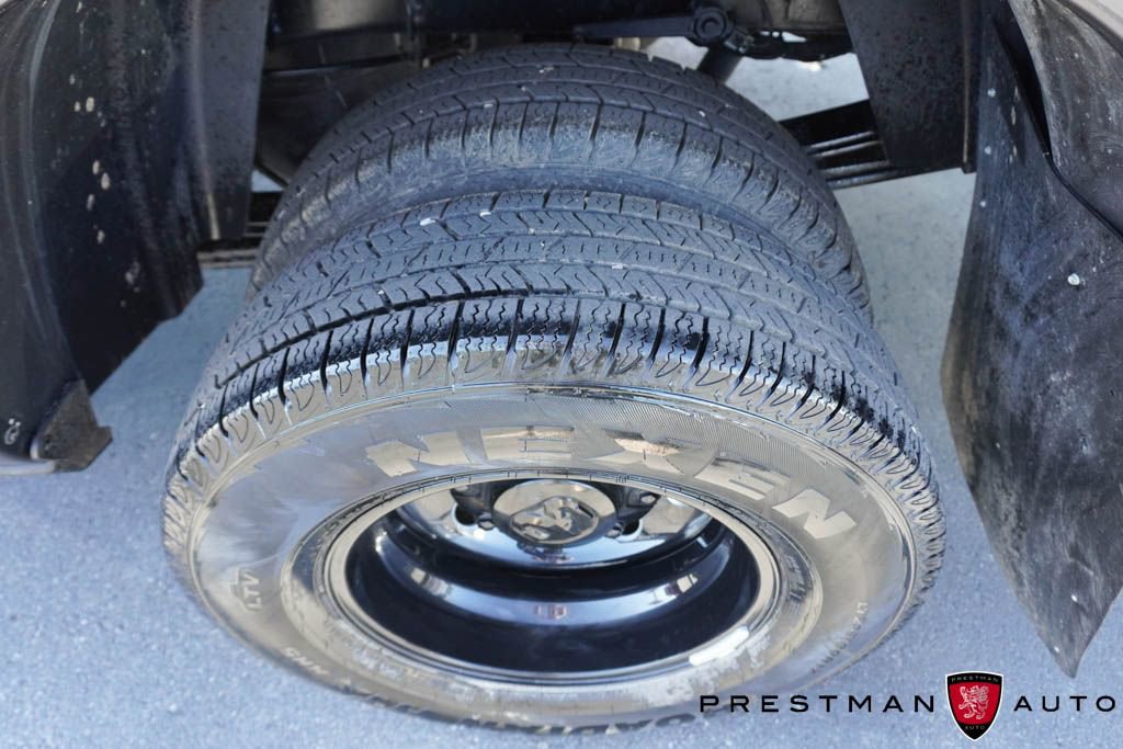 Used 2025 RAM 3500 Laramie AWD/4WD image 12