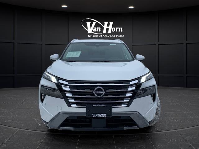 Used 2025 Nissan Rogue SL AWD/4WD image 11