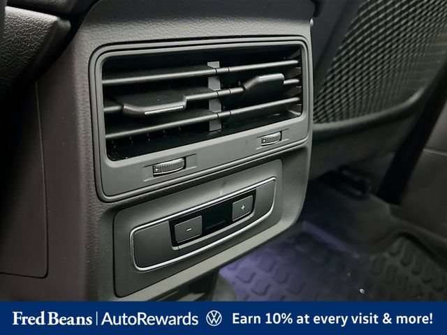 Used 2023 Audi Q7 2.0T Premium w/ Convenience Package AWD/4WD image 32