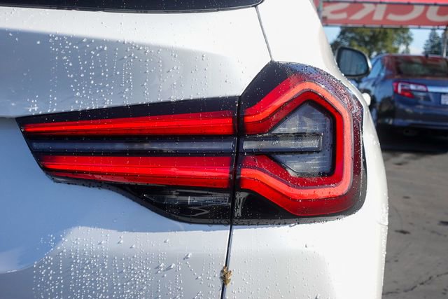 Used 2022 BMW X3 xDrive30i w/ Premium Package w/ZPA image 7