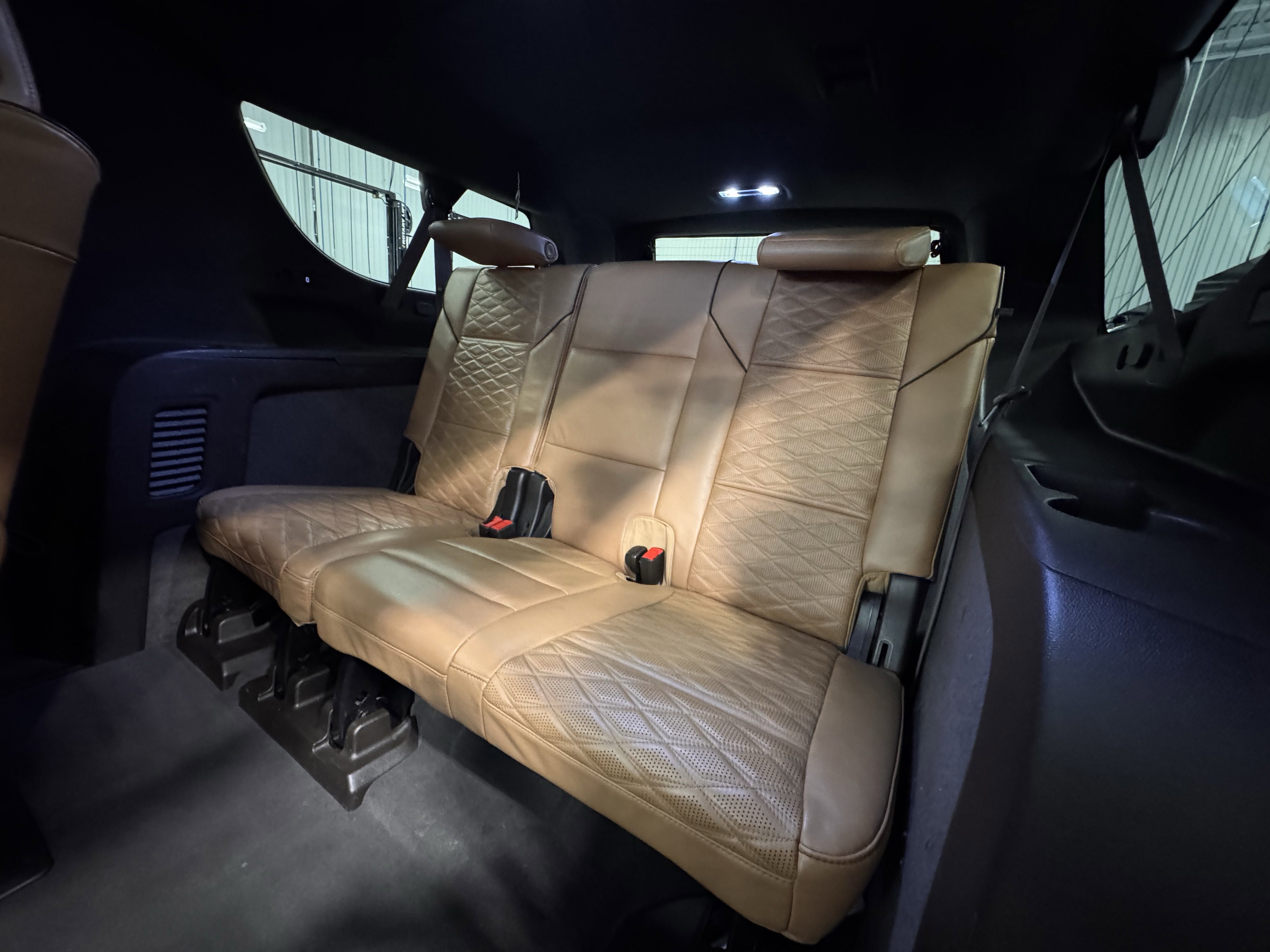 Used 2021 Cadillac Escalade ESV Premium Luxury w/ Driver Assist Tech Package image 22