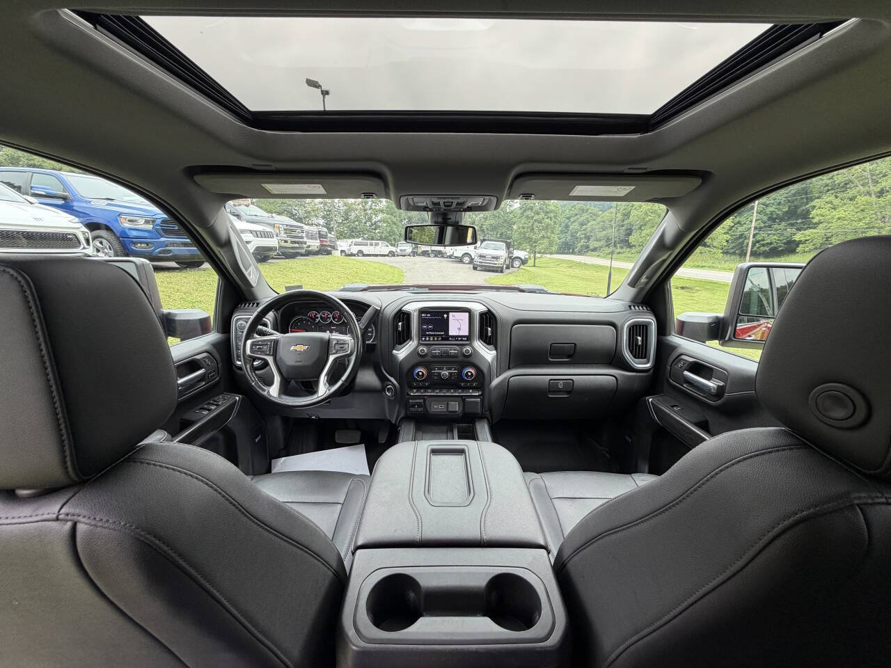 Used 2021 Chevrolet Silverado 3500 LTZ w/ LTZ Convenience Package AWD/4WD image 16
