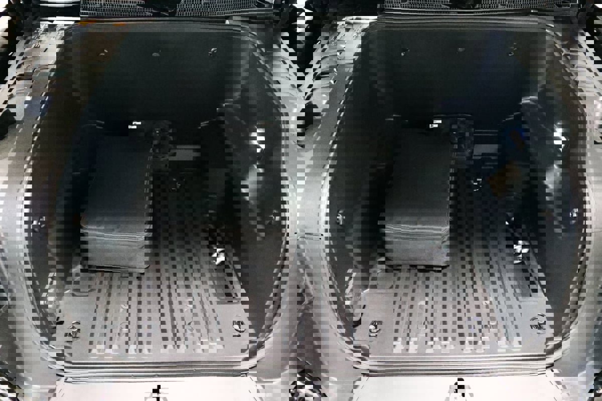 Used 2024 Chevrolet Silverado EV RST image 81