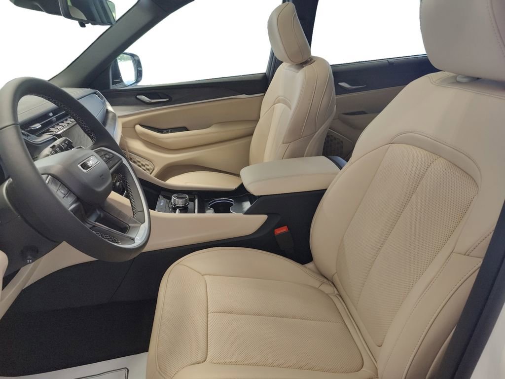 New 2025 Jeep Grand Cherokee L Limited w/ Luxury Tech Group II image 11