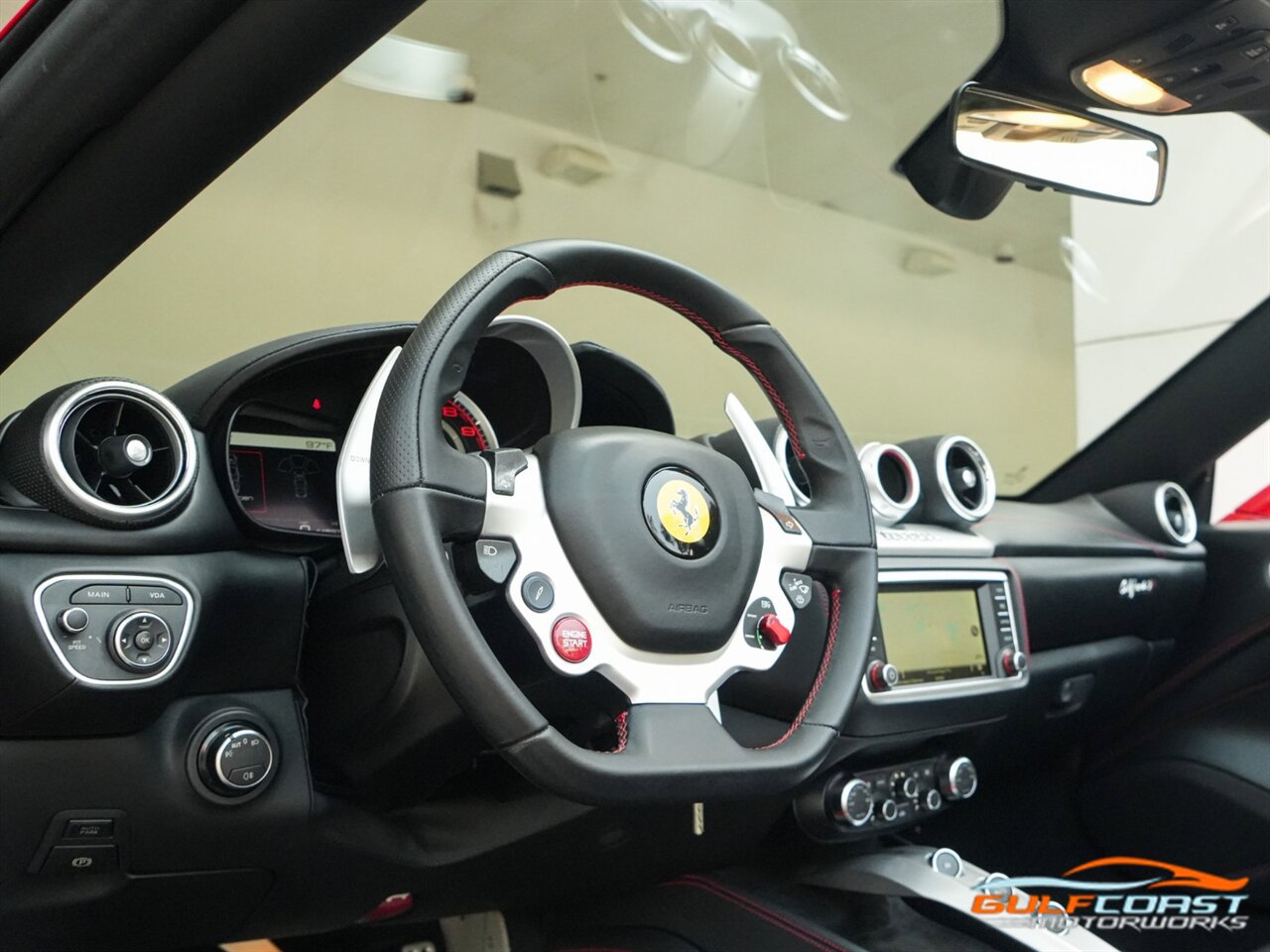 Used 2015 Ferrari California T image 13