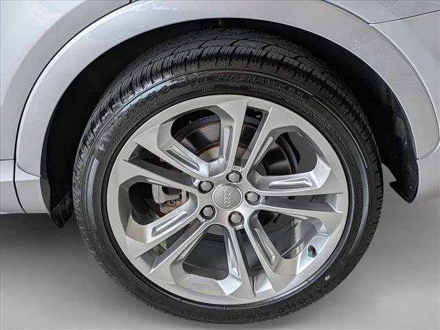 Used 2018 Audi Q3 2.0T Premium Plus w/ Premium Plus Package FWD image 23