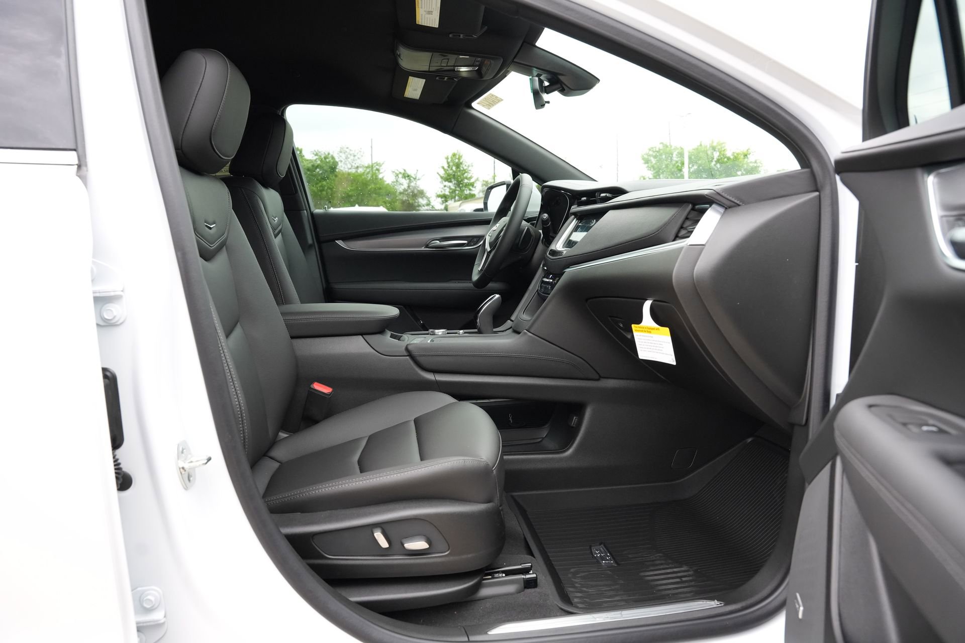 New 2026 Cadillac XT5 Luxury w/ LPO, Floor Liner Package image 26