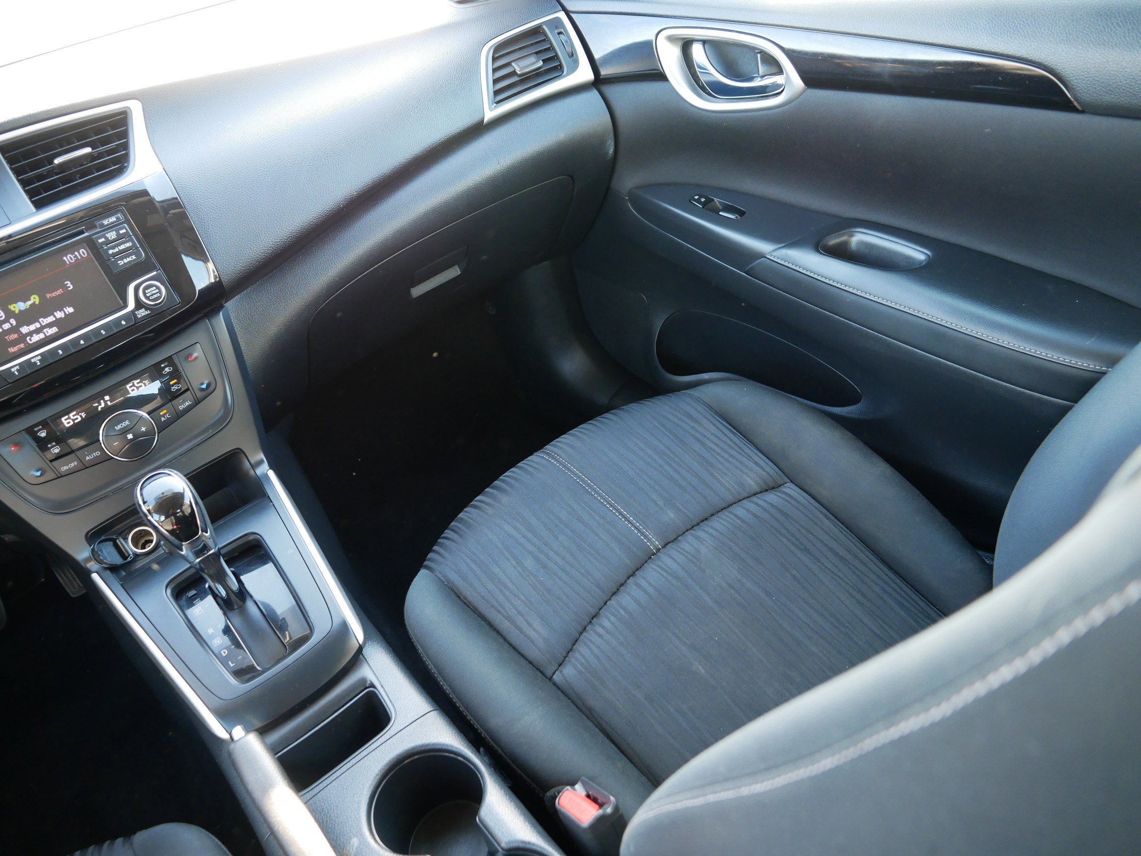 Used 2018 Nissan Sentra SV image 11