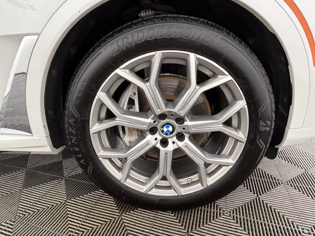 Used 2021 BMW X7 xDrive40i w/ Luxury Seating Package AWD/4WD image 15