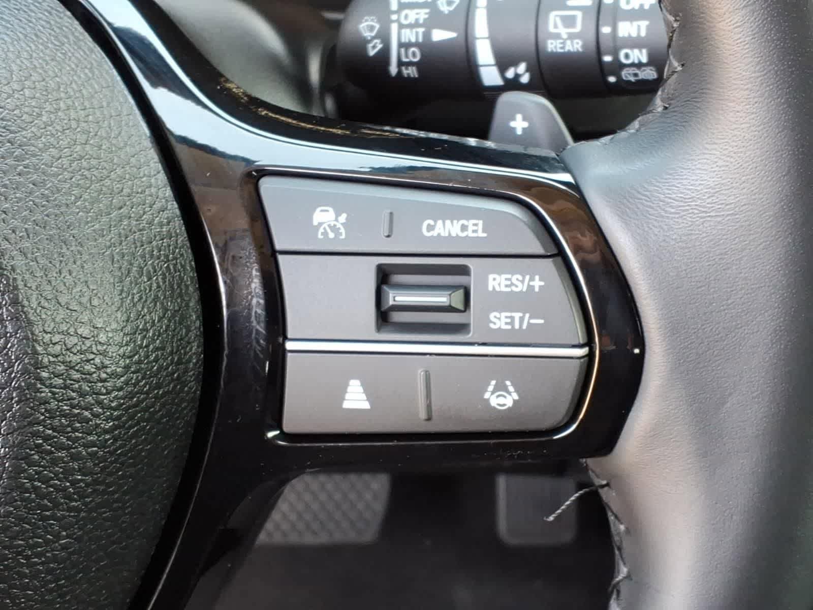 Used 2025 Honda Pilot EX-L image 18