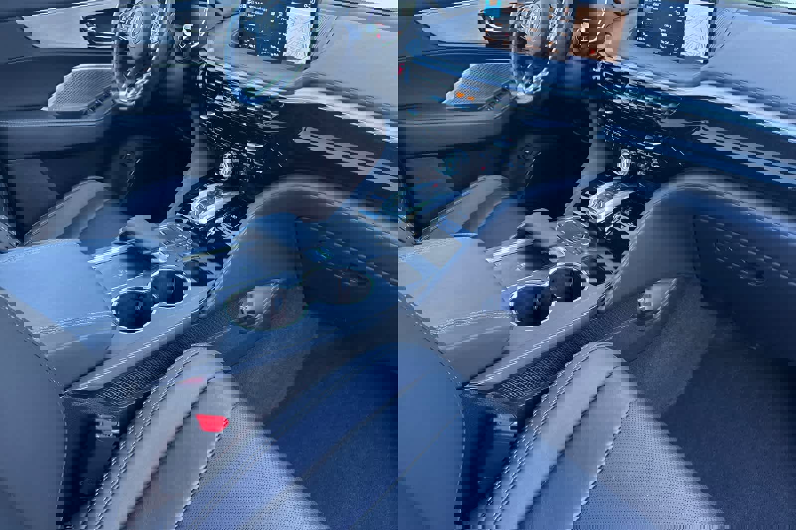 Used 2023 Acura MDX SH-AWD w/ Technology Package image 16